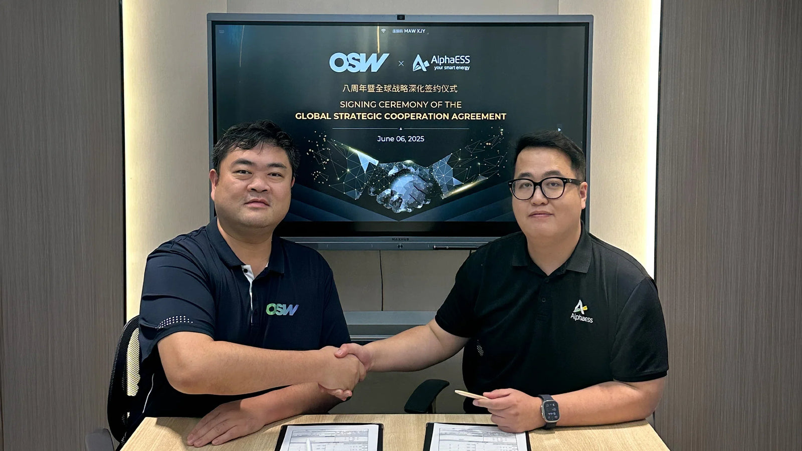 AlphaESS and OSW Sign Global Strategic Cooperation Agreement, Celebrating 8 Years of Partnership